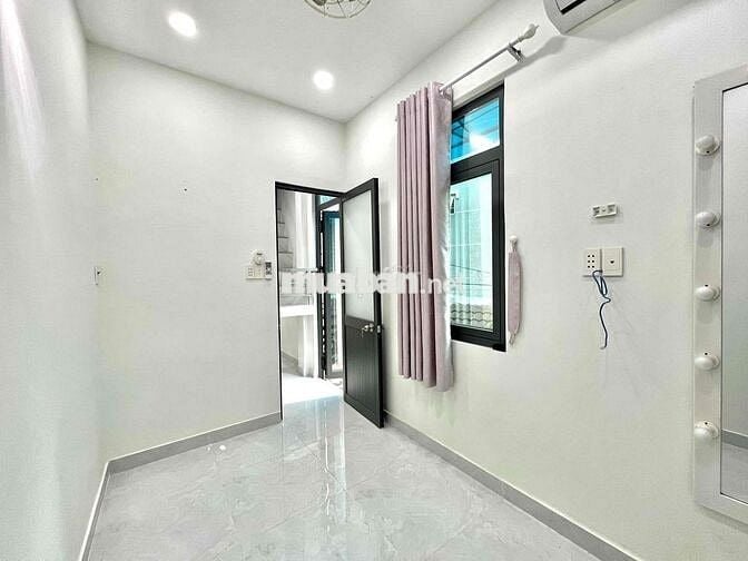 Nhà Giá Rẻ 2PN 3WC Thoáng Mát 1 Trệt 1 Lầu 1ST Ngay Hoà Hưng P12 Q10