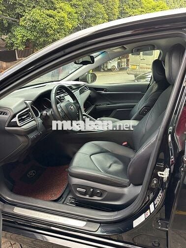 Toyota Camry 2019 2.0G - 28000 km