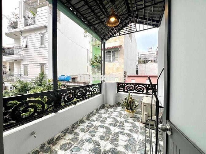 Nhà Giá Rẻ 2PN 3WC Thoáng Mát 1 Trệt 1 Lầu 1ST Ngay Hoà Hưng P12 Q10