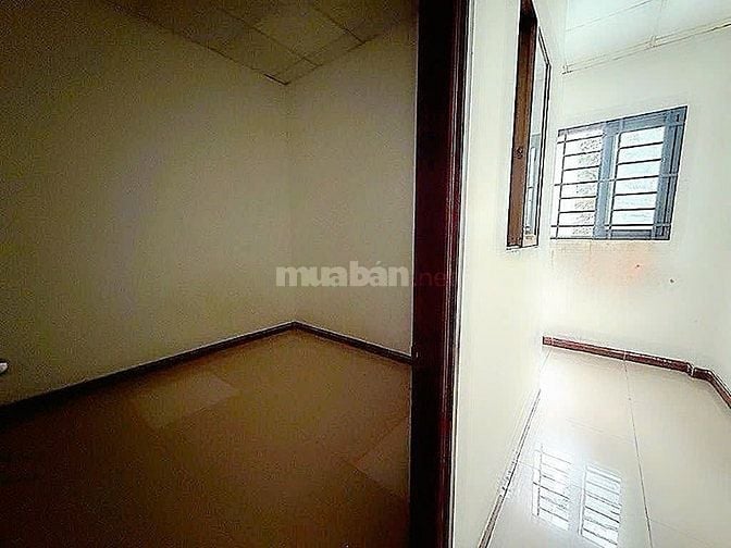 HIẾM-Tài Chính Nhỏ-Nhà Trung Tâm Quận 2-Sổ Riêng-Pháp Lý Sạch--2 Tầng