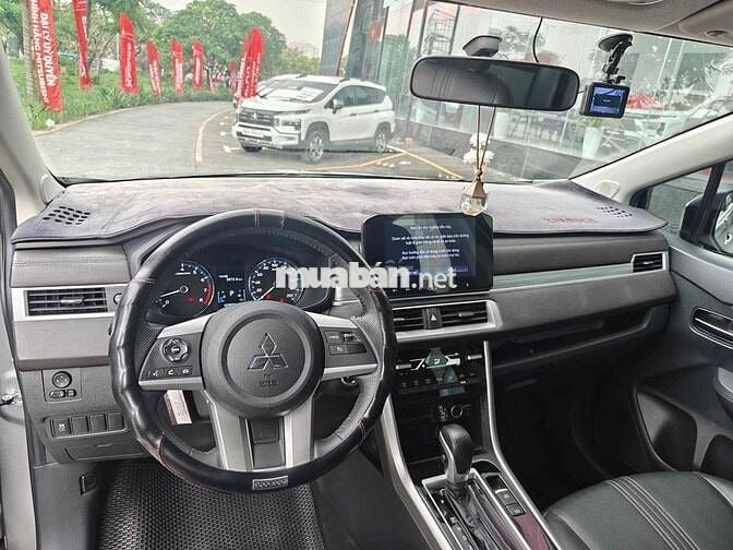 Xpander 2022 Premium Bạc odo 3v xe lướt gía hời