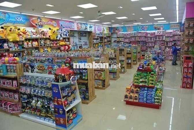 VỊ TRÍ KIM CƯƠNG MT THI SÁCH Q1 NGAY CÔNG TRƯỜNG MÊ LINH NGANG 10M