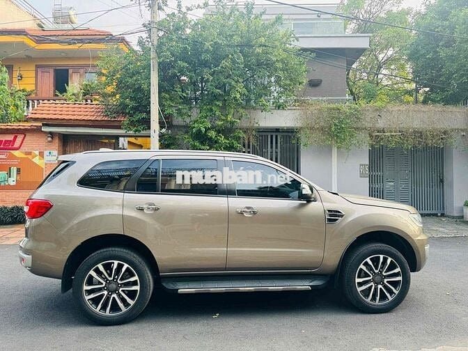 ✅Ford Everest 2019 Titanium 2.0L AT 4x2 - 91000 km