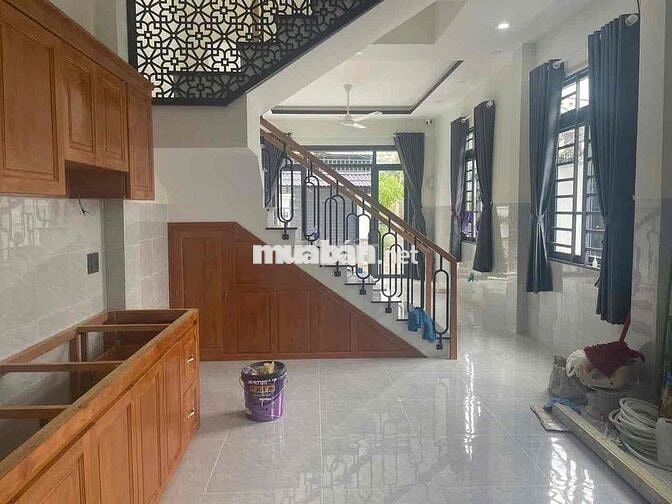 GẦN CHUNG CƯ 4S - PHẠM VĂN ĐỒNG NHÀ 2 LẦU MỚI XÂY 4PN 5WC Ở + VPCTY