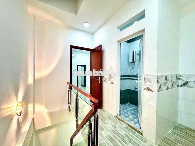 Cho thuê nhà mặt tiền đường Nguyễn Trọng Tuyển