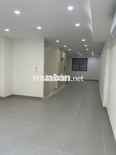 CHO THUÊ NHÀ NGUYÊN CĂN MT HOÀNG QUỐC VIỆT CÓ THANG MÁY ĐỂ LÀM VP