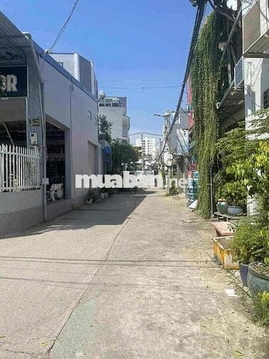 GẦN CHUNG CƯ 4S - PHẠM VĂN ĐỒNG NHÀ 2 LẦU MỚI XÂY 4PN 5WC Ở + VPCTY