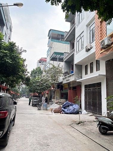 LK Kiến Hưng, DT 50m x 4T, MT 4m, P.LÔ VỈA HÈ-Ô TÔ TRÁNH. Giá 14.2 tỷ