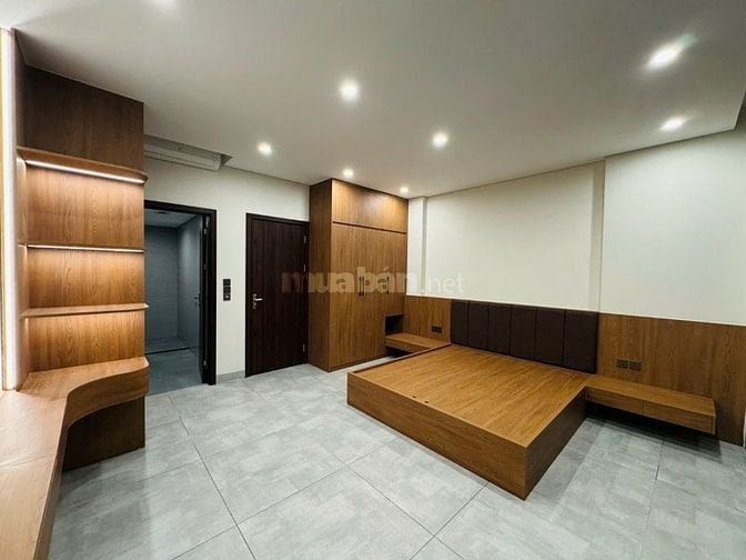 Bán Nhà Nguyễn khánh Toàn, full NT, Thang máy, 46m, 6 tầng, giá 13,7tỷ