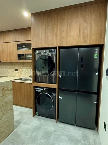 Bán Nhà Nguyễn khánh Toàn, full NT, Thang máy, 46m, 6 tầng, giá 13,7tỷ