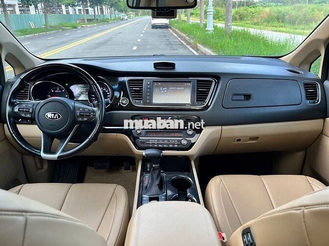 Kia Sedona 2018 2.2L DATH - 131000 km