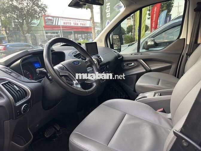 Ford Tourneo Titanium 2019, bảo hành 2026, vay 75%