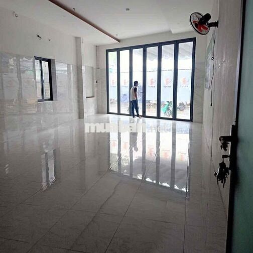 Mặt bằng cho thuê tại số 4 Ấp bắc chợ non Nước ngũ hành Sơn