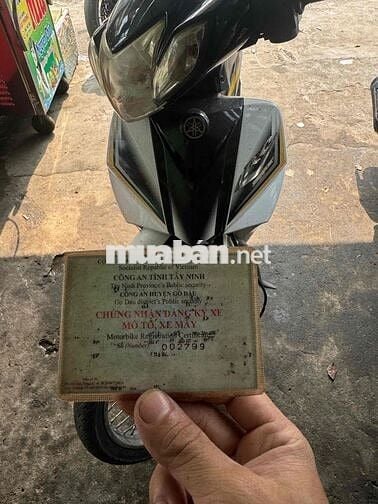 Yamaha Sirius 2011 Trắng-Đen