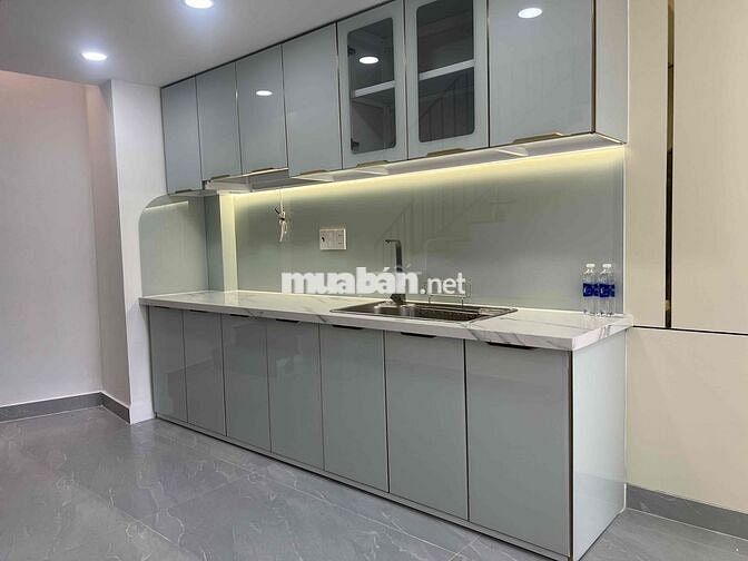 60m² – Mặt Tiền Nhà Đẹp 5 Tầng – Full Nội Thất – Ngang 4,15m – Gần Phạ