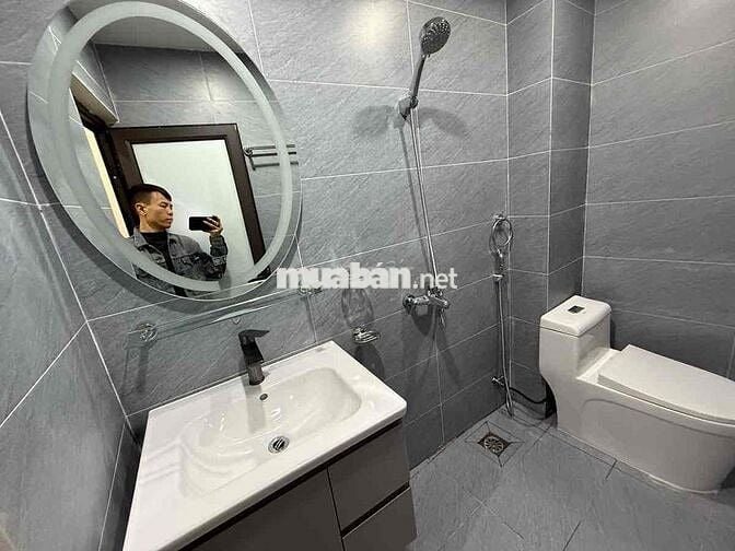 Bán nhà căn góc hiếm ở Giang Biên 34m2 4 tầng mới giá nhỉnh 4.x Tỷ