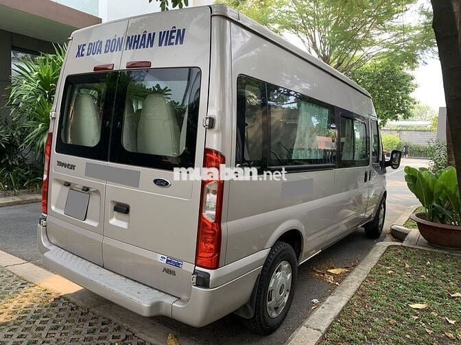 Ford Transit 2018 16 chỗ Xám