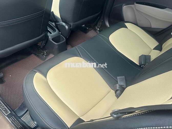 Hyundai Grand i10 Bản đủ Số sàn