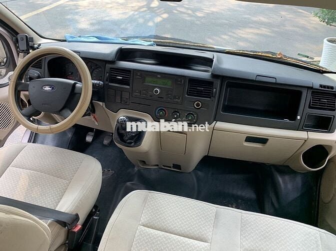 Ford Transit 2018 16 chỗ Xám