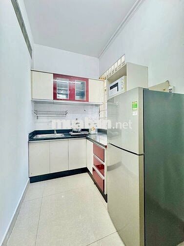 Căn hộ 2 phòng ngủ tách bếp siêu rộng tại Phổ Quang gần Sân bay