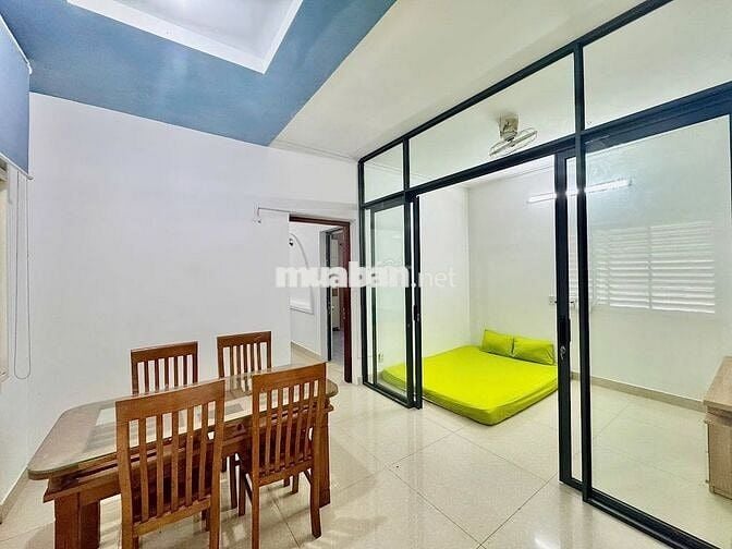 Căn hộ 2 phòng ngủ tách bếp siêu rộng tại Phổ Quang gần Sân bay