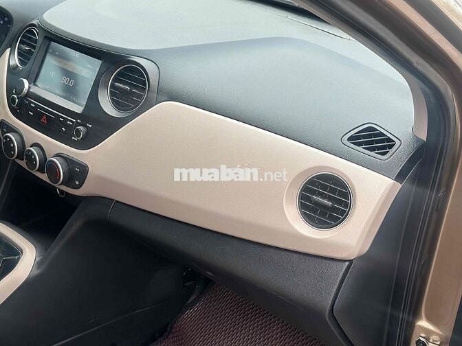 Hyundai Grand i10 Bản đủ Số sàn