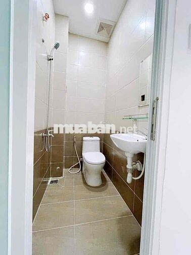 Cho thuê nhà 1 trệt, 1 lầu, 2 phòng ngủ,Trịnh Đình Trọng,Tân Phú