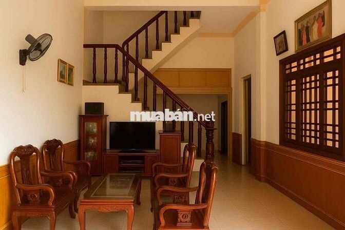 Nhà 3 tầng Dĩ An ở ngay, 87,5m2, sổ hồng riêng, chỉ hơn 3 tỷ