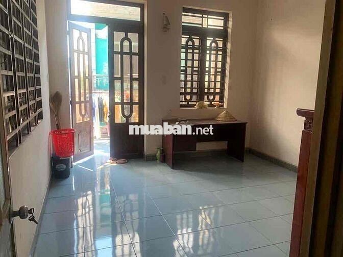 Nhà 3 tầng Dĩ An ở ngay, 87,5m2, sổ hồng riêng, chỉ hơn 3 tỷ