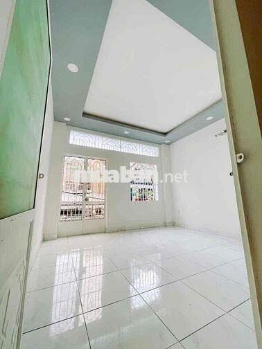 Cho thuê nhà 1 trệt, 1 lầu, 2 phòng ngủ,Trịnh Đình Trọng,Tân Phú