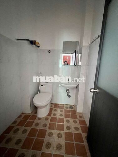 Phòng ban công riêng bao nắng, ko chung chủ, giờ tự do,ra chợ Hoa 500m