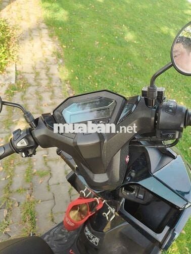 Honda Vario 160 Xanh đen