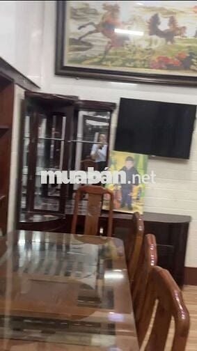 [ Nhà 2 tầng đẹp ở ngay, Nội Thành Phủ Lý ]