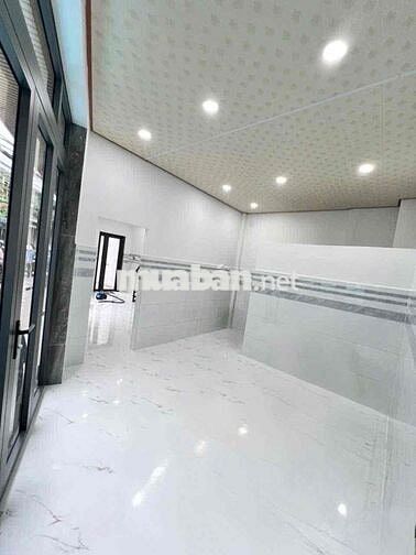 Mặt tiền Kinh Doanh-🏡 mới đẹp- bề ngang rộng lớn