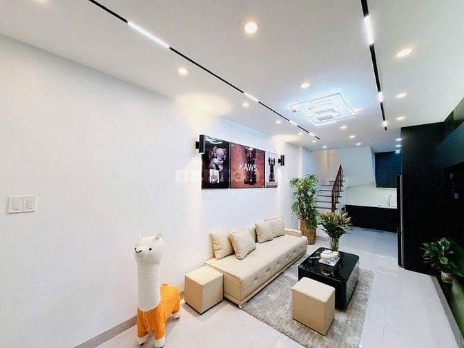 Nhà Đẹp Bạch Mai, Hai Bà Trưng 30/33m, 5 tầng, mt 3.2m, giá 8.6 tỷ