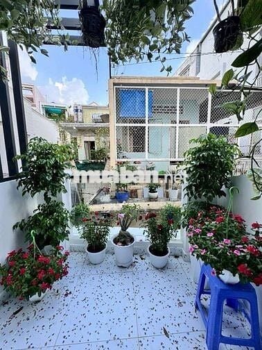 CẦN BÁN GẤP NHÀ XÂY MỚI 2 TẦNG _33M2_ PHAN ĐĂNG LƯU_PHÚ NHUẬN_4.x TỶ