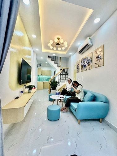 HẺM 3 GÁC, GẦN GA SG, KÊNH NHIÊU LỘC, NHÀ ĐẸP, MỚI, RẺ VÀ Ở NGAY