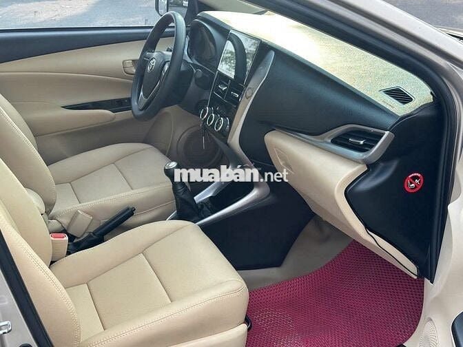 Toyota Vios E 2020 màu vàng cát