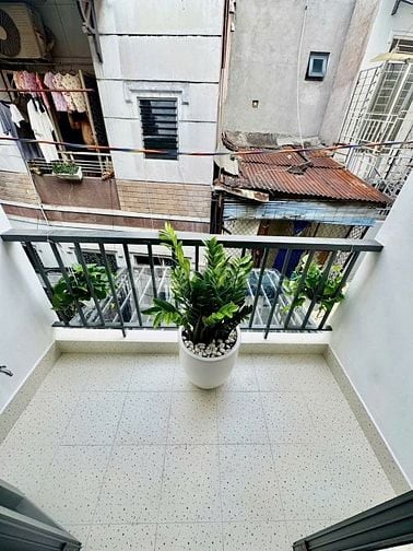 HẺM 3 GÁC, GẦN GA SG, KÊNH NHIÊU LỘC, NHÀ ĐẸP, MỚI, RẺ VÀ Ở NGAY