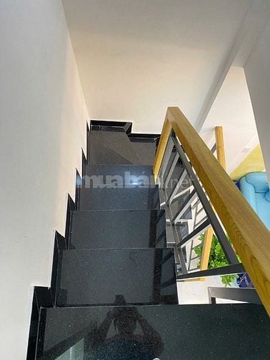 HẺM 3 GÁC, GẦN GA SG, KÊNH NHIÊU LỘC, NHÀ ĐẸP, MỚI, RẺ VÀ Ở NGAY