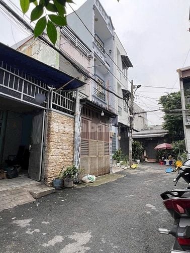 Góc 2 MT 4,2 x 15m thống nhất nhà cấp 4