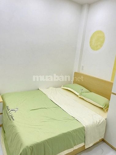 HẺM 3 GÁC, GẦN GA SG, KÊNH NHIÊU LỘC, NHÀ ĐẸP, MỚI, RẺ VÀ Ở NGAY