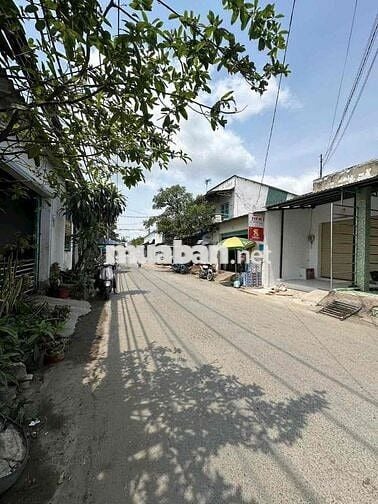 🏠 CHO THUÊ NHÀ NGUYÊN CĂN GIÁ RẺ – DỌN VÀO Ở NGAY  📍 Vị trí: Gần chợ,