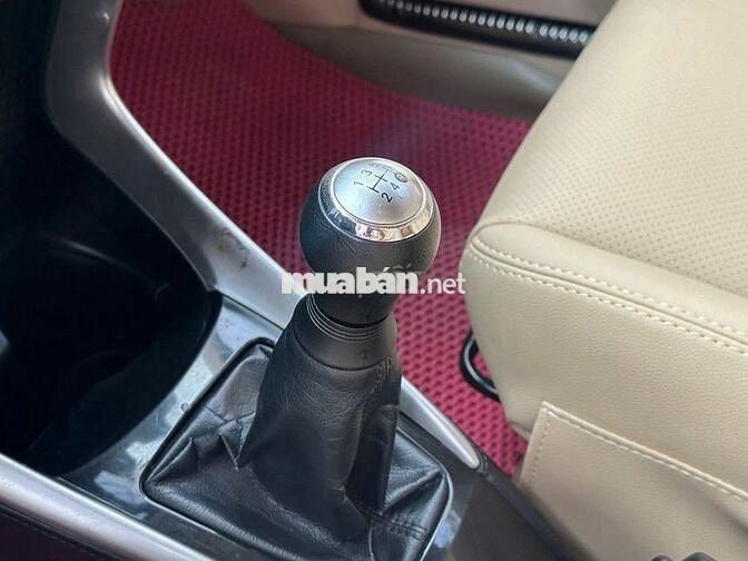 Toyota Vios E 2020 màu vàng cát