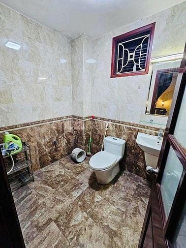 Bán nhà mặt phố hàng bạc 40 m 3 tầng 17,5 tỷ 