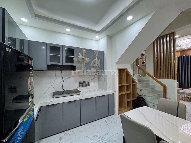 B.thự Mini n.thất c.cấp hẻm xe hơi VF5 khu VIP cách Hoàng Văn Thụ 25m