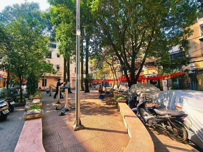 ❤️SIÊU PHẨM TẬP THỂ THÀNH CÔNG, TẦNG 1, 3 NGỦ RIÊNG BIỆT, 2WC.