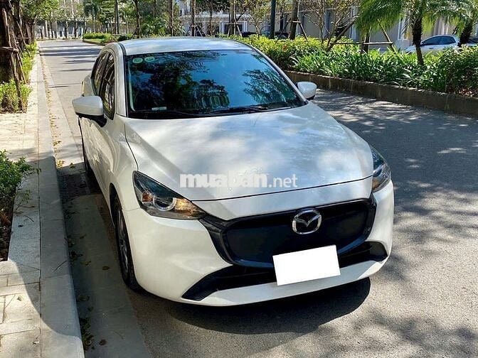 Mazda 2 2024 màu trắng cực đẹp