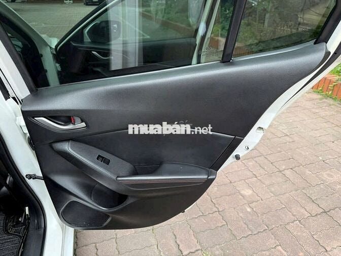 Mazda 2 2024 màu trắng cực đẹp