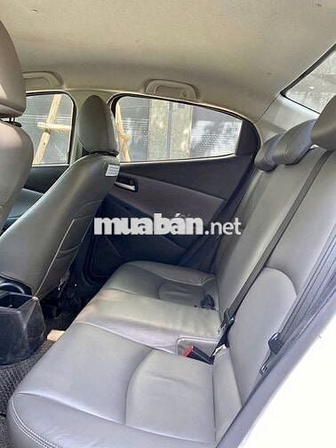 Mazda 2 2024 màu trắng cực đẹp